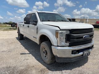 2019 Ford F-350 XL - Primary Damage Right Image